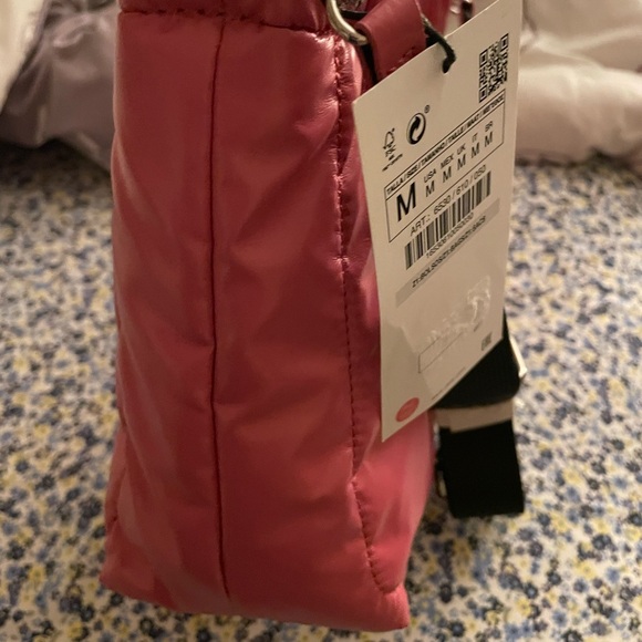 NWT Zara quilted nylon puffer pink mini bag - Picture 12 of 12